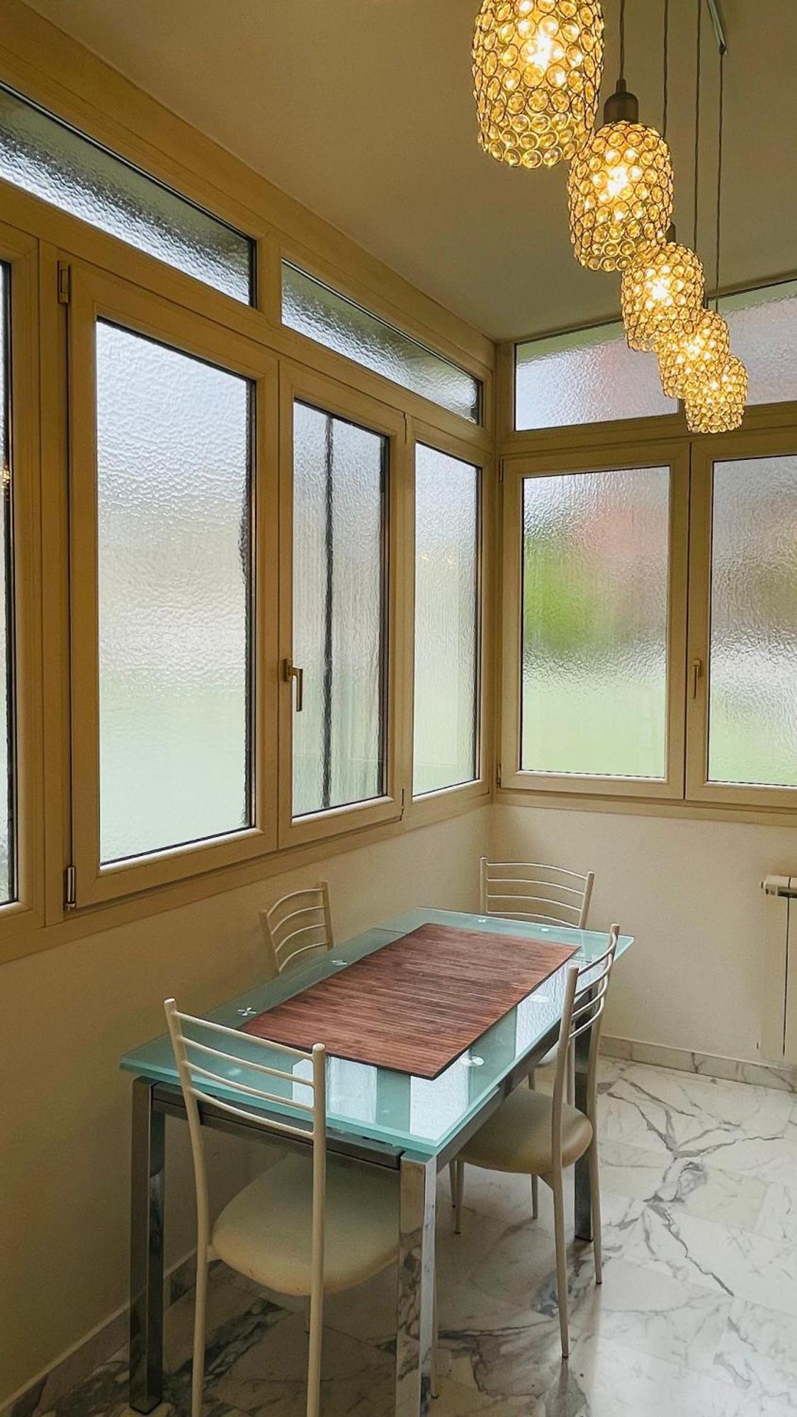 Charming Flat, Central And Close To Metro Milão Exterior foto